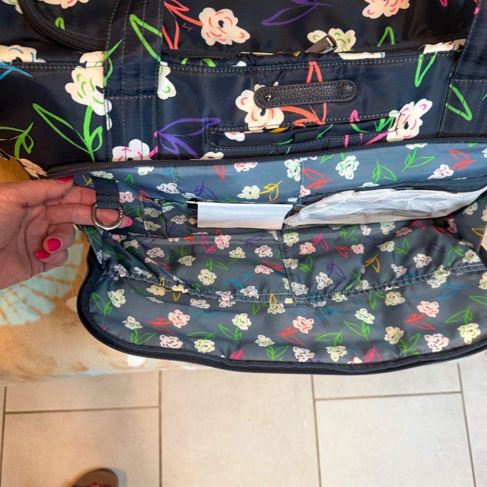 LUG Bright Floral Trolley Duffel~NEW with tags - Picture 7 of 16